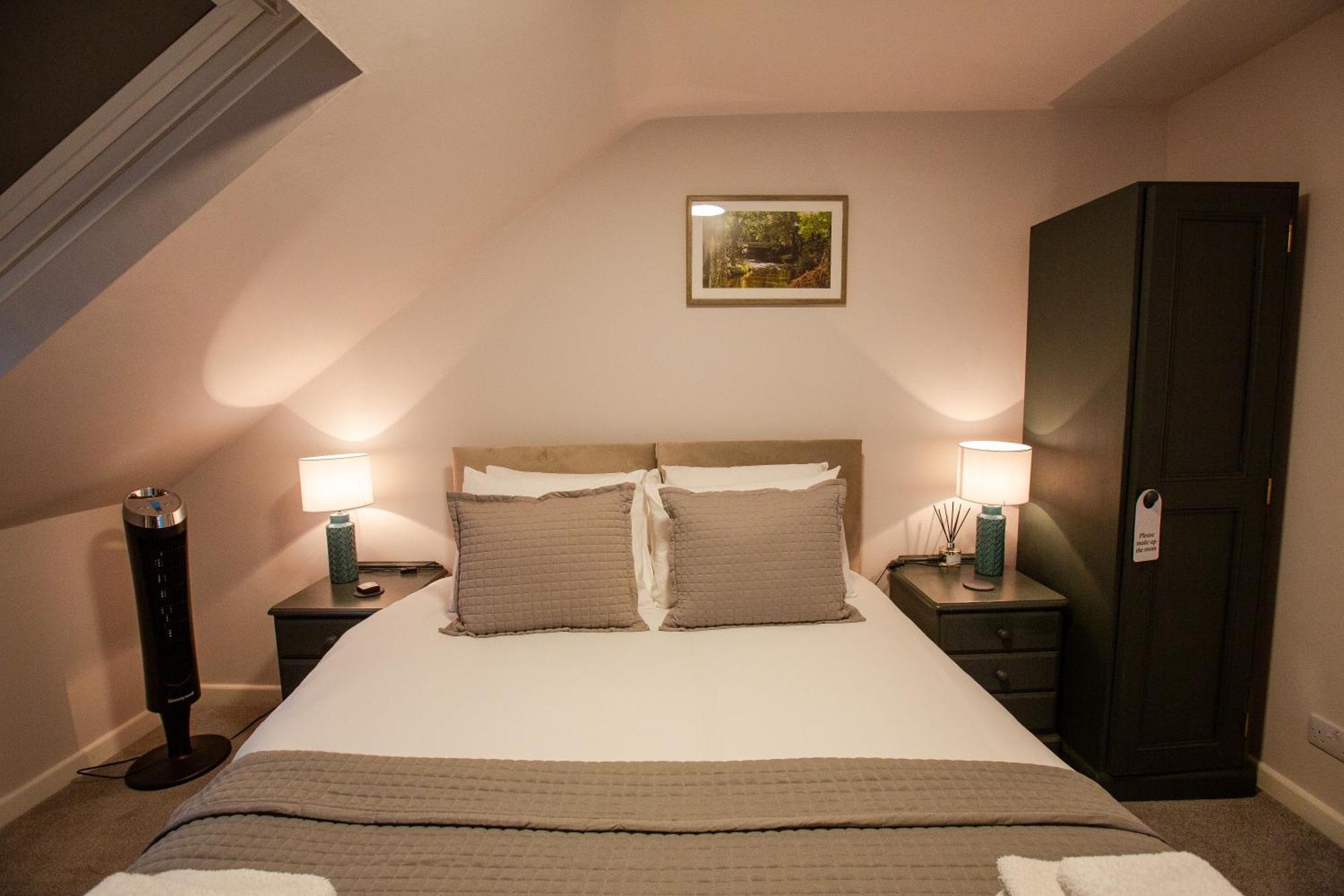 Woodfalls Inn Redlynch  Esterno foto